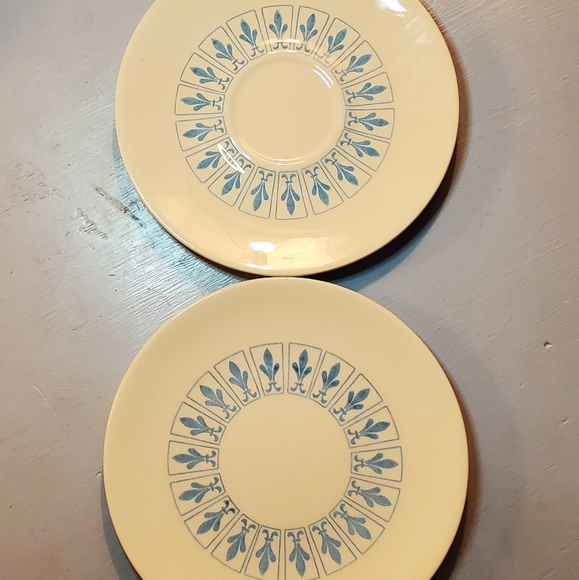 Vtg MCM Homer Laughlin Blue Fleur De Lis Saucers - Picture 5 of 7